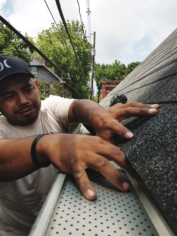 A&R United Construction crew at work